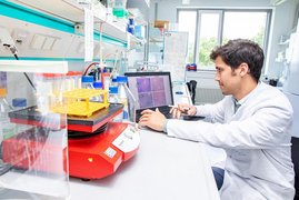Leberforscher Dr. Dr. Simon Krooss Leberforscher Dr. Dr. Simon Krooss