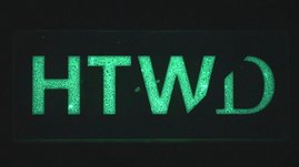 Leuchtendes HTWD-Logo in grün