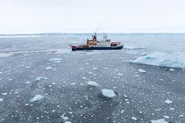 FS Polarstern in der Amundsensee