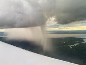  Immer wieder kommt es über dem Regenwald zu heftigen Schauern.