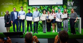 Sieger des Schülerwettbewerbs auf der Achema 2024 in Frankfurt 