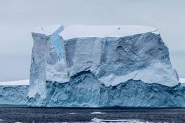 Eisberg im Amundsenmeer 