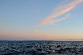 Meer mit Sonnenuntergang