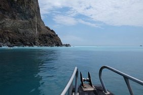 Weißes Wasser von Kueishantao: Schwefelhaltige hydrothermale Fluide lassen das Meer milchig erscheinen.