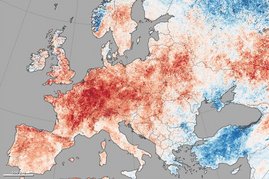 Ein besonders heißer Sommer: Das Foto zeigt die Landtemperaturen zwischen dem 30. Juni und dem 9. Juli 2015. Europa: Ein besonders heißer Sommer: Das Foto zeigt die Landtemperaturen zwischen dem 30. Juni und dem 9. Juli 2015.
