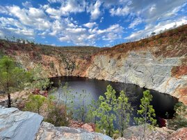 Der Rio Tinto – „Roter Fluss“ – in der spanischen Provinz Huelva