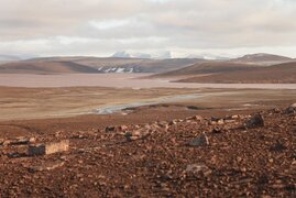 Die rasch abschmelzenden Eiskappen auf den Inseln von Severnaja Zemlja hinterlassen Landschaften wie auf dem Mars
