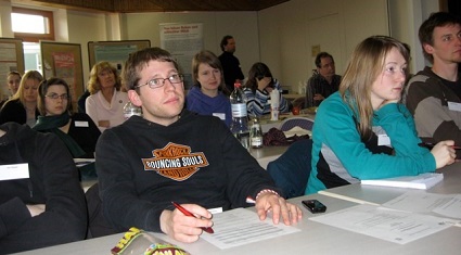 Foto von Teilnehmern am 1. Hessischen Biologentag beim Vortrag